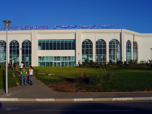 AIRPORT DJERBA - ...S NAPPAL  :)